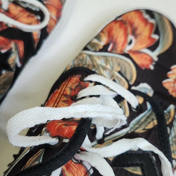 Converse Zakim Ox tropical print low top sneakers Hawaii flower hibiscus 9 - Picture 11 of 11